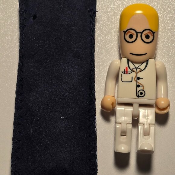 Doctor Flash Drive Thumb Memory Stick 3.0 4GB "Hospital San Vincente de Paulo" - Picture 8 of 9